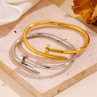 Collana con ciondolo in acciaio inossidabile oro placcato oro